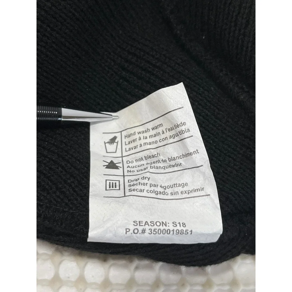 Carhartt Black Acrylic Watch Hat Beanie A18 BLK One Size Rib Knit Logo Patch EUC